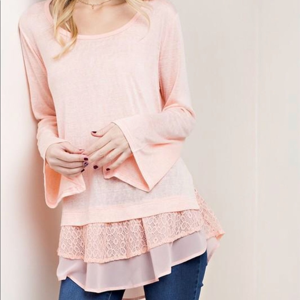 ❗️CLOSING SALE❗️Blush Lace & Chiffon Hem Top - Picture 3 of 4
